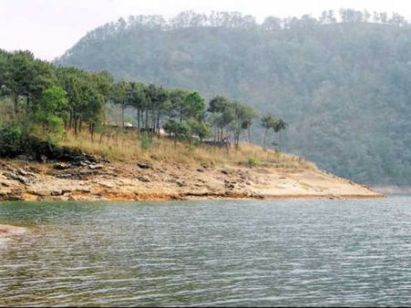 ઉમિઅમ ઝીલ