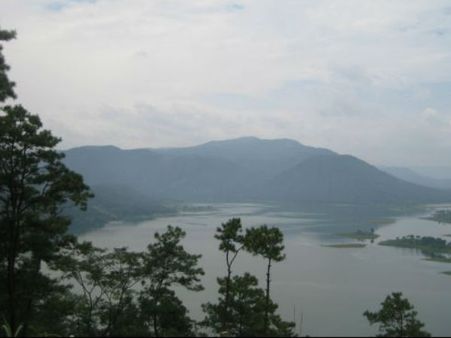 ઉમિઅમ ઝીલની સુંદરતા