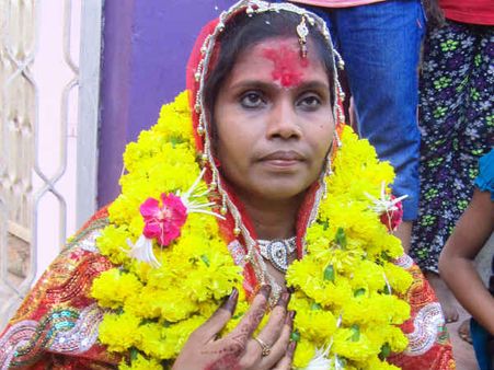 અંતિમ ક્રિયા દરમિયાન જીવત થઇ ઉઠી યુવતી