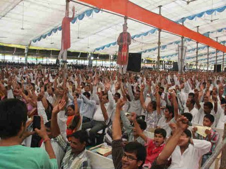 મોદીએ કોંગ્રેસના 40 વર્ષોના કાર્યો પર ઉઠાવ્યા સવાલ મોદીએ કોંગ્રેસના 40 વર્ષોના કાર્યો પર ઉઠાવ્યા સવાલ