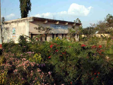 કસ્તુરભાઇ નેચર ક્યોર હોસ્પિટલ 