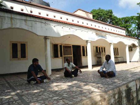 હોસ્પિટલમાં સંપૂર્ણ શાંતિ 