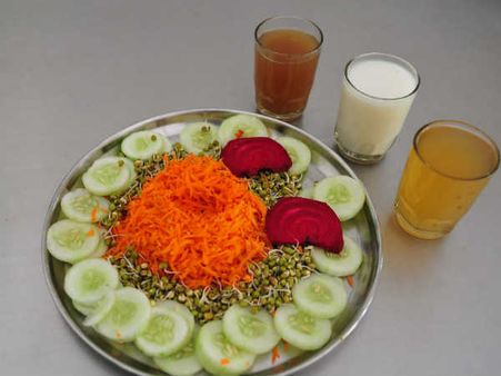 ફળ આહાર અને જ્યૂસ