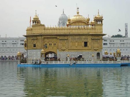 સોનાથી સજેલી વિશ્વ પ્રસિદ્ધ ઇમારતો