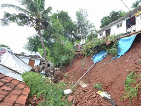 એપીમાં મોતનો વરસાદ