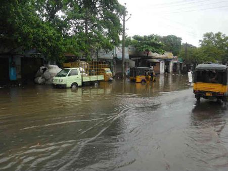 એપીમાં મોતનો વરસાદ