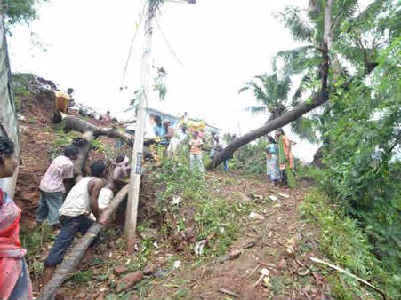 એપીમાં મોતનો વરસાદ