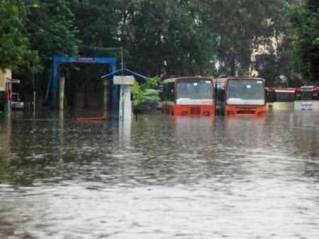 એપીમાં મોતનો વરસાદ