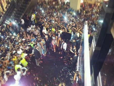 પ્રમોશનમાં વ્યસ્ત