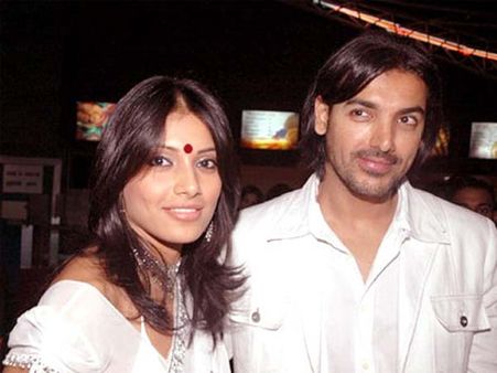 પહેલી ફિલ્મ જિસ્મ