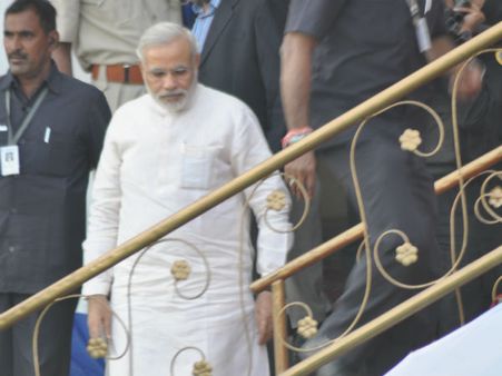 મોદીએ લગાવ્યો નારો 