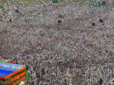 રેલીમાં અફરાતફરી