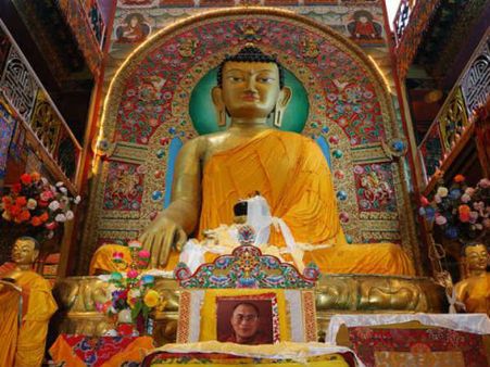  તવાંગ મઠની પ્રતિમા