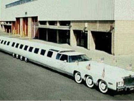 લોંગેસ્ટ કારઃ 100 ફૂટ limousine