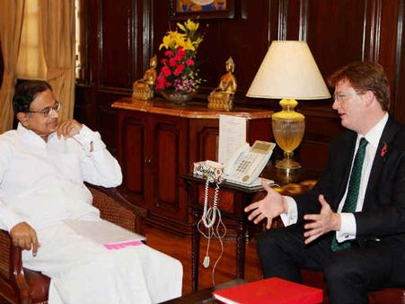 ચિદમ્બરમ સાથે ડેન્ની એલેક્ઝાન્ડર