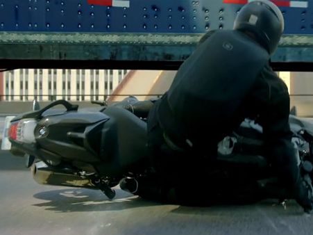 બીએમડબલ્યુ કે 1300 આરનું વજન