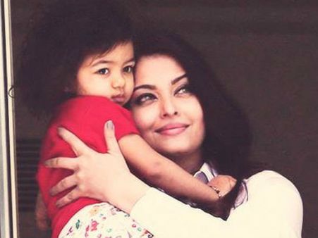 અભિષેકની બેસ્ટ ગિફ્ટ આરાધ્યાએ ઐશ માટે ગાયું હૅપ્પી બર્થ ડે