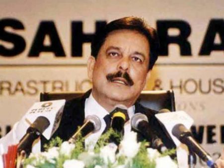 સુપ્રીમ કોર્ટે આપી સહારા ગ્રુપના સુબ્રોતો રોયને વિદેશ જવાની મંજૂરી