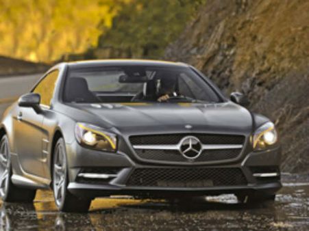 ટોયોટા પ્રિયસ વી