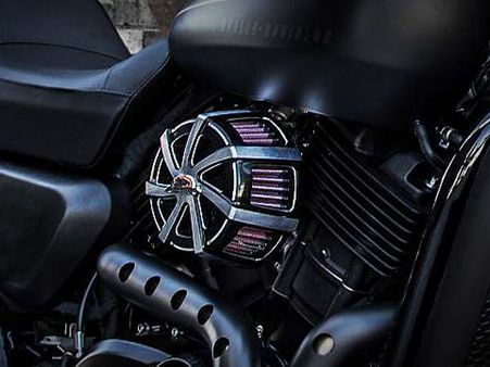 દેખાવે બન્ને બાઇક એક સરખી