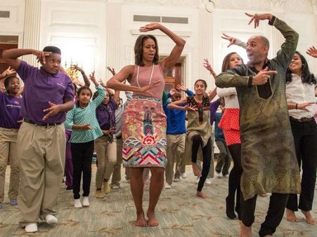 દિવાળી પર બૉલીવુડ ગીતો પર થિરક્યા મિશેલ ઓબામા