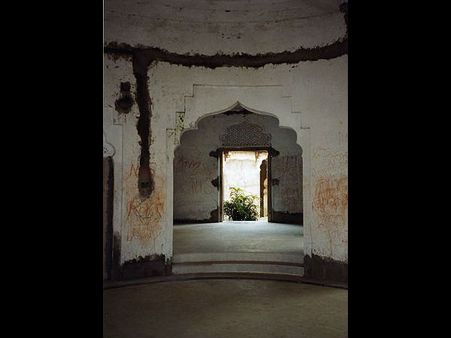 નીરમહલનું અંદરનુ દ્રશ્ય