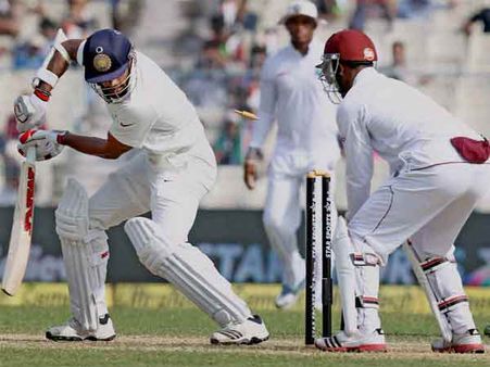 કોલકાતા ટેસ્ટ: બીજા દિવસની રમત