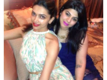 ફૅન સાથે દીપિકા