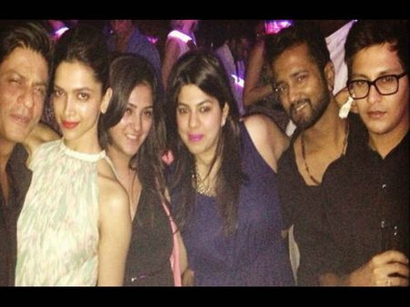 શાહરુખ-દીપિકા