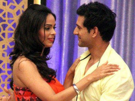 શેરાવતની શોધ સમાપ્ત : વિજય સિંહે જીત્યો મલ્લિકાનો દિલ!