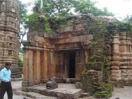 મંદિરમાં નંદી