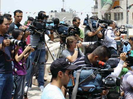 મીડિયા માટે પ્રવેશબંધી