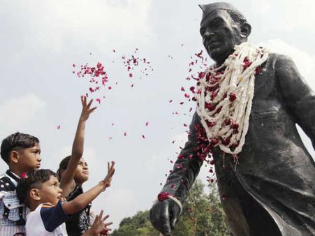 ધૃતરાષ્ટ્ર નીતિ: બાળદિને ભુલાઈ જતાં બાળમજૂરો