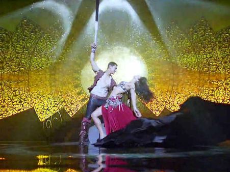 ધૂમ મચા લે....