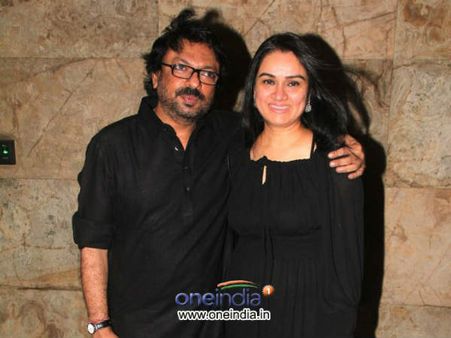 પદ્મિની કોલ્હાપુરે પદ્મિની કોલ્હાપુરે