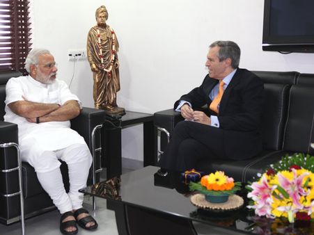 નરેન્દ્ર મોદીને મળ્યા જર્મનીના રાજદૂત નરેન્દ્ર મોદીને મળ્યા જર્મનીના રાજદૂત