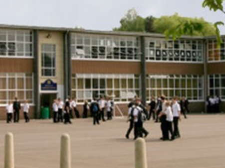 મોજમસ્તી અને પૈસા માટે સ્કૂલના બાળકો વેશ્યાવૃત્તિમાં જોડાય છે: સર્વે