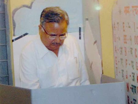રમણ સિંહે કર્યું મતદાન