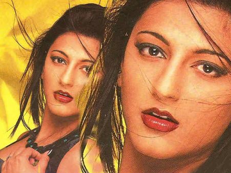 કમલ-નયની શ્રુતિ હસનની સુંદર તસવીરો