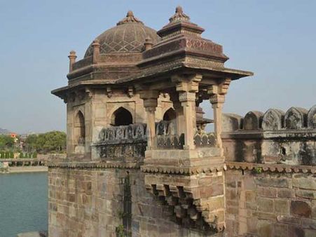 મકબરાની બાલકની