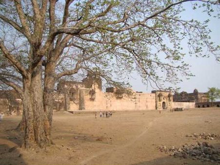 કિલ્લાનું એક દ્રશ્ય