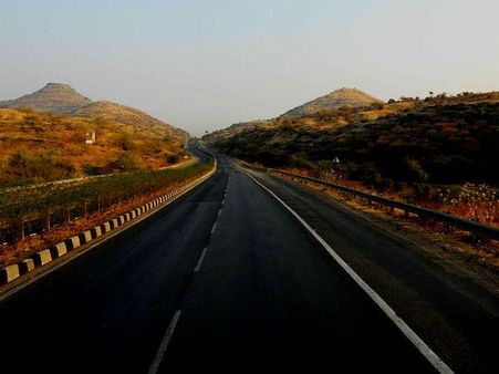 આગરાથી મુંબઇ