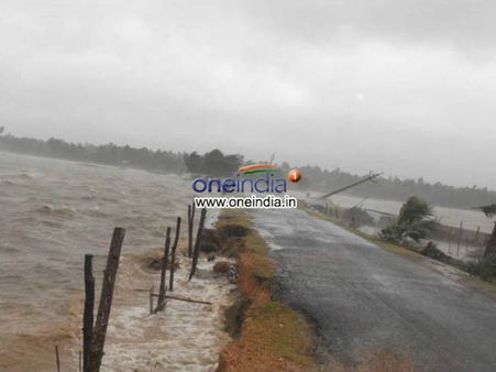 'હેલેન' વાવાઝોડાના કહેરથી હચમચી ઉઠ્યું આંધ્ર, 7ના મોત