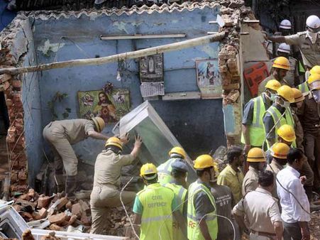 બેંગ્લોરમાં ઇમારત ધરાશયી