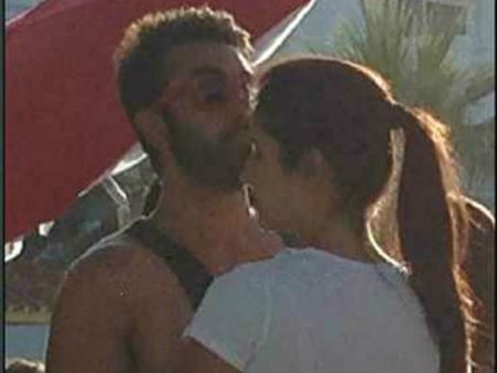 ચર્ચિત અફૅર ચર્ચિત અફૅર