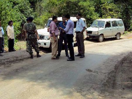 બિહારમાં નક્સલીઓએ પોલીસ જીપ ઉડાવીઃ પાંચ કર્મી શહીદ