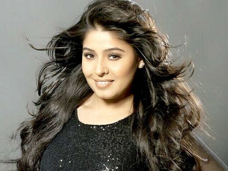 સુનિધિ ચૌહાણ