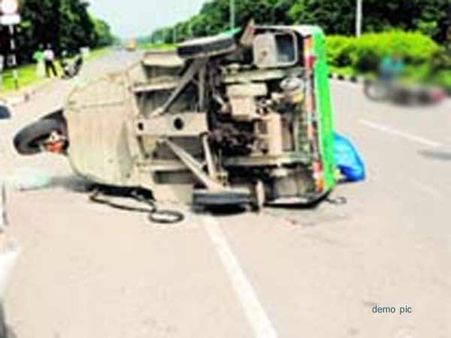 અમદાવાદઃ ટ્રક-રિક્ષા વચ્ચે અકસ્માતમાં ચારના મોત