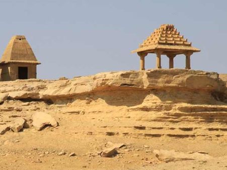 દીવાન સાલિમ સિંહના કારણે આ ગામ થયું શાપિત