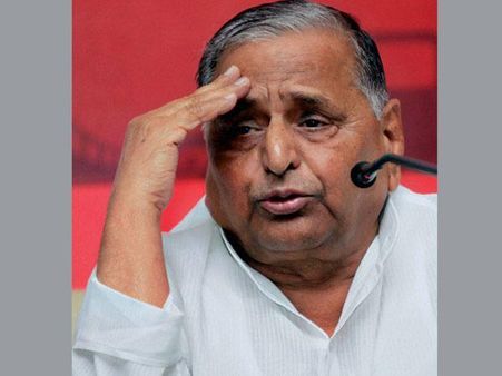 સમાજવાદી પાર્ટીના નેતા 